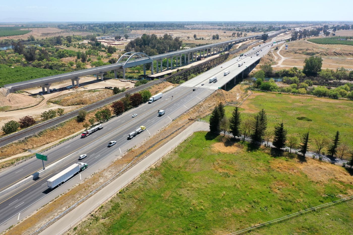 san joaquin river viaduct pergola