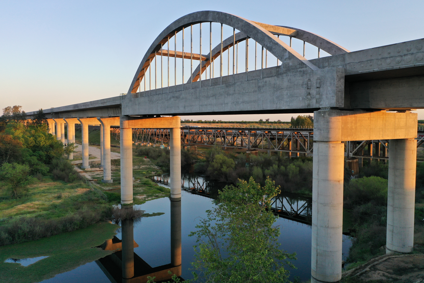 San Joaquin River Viaduct & Pergola (drone view)