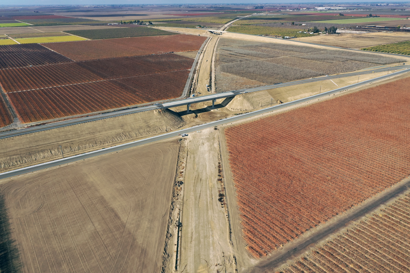 Fowler Avenue Overcrossing (drone video)