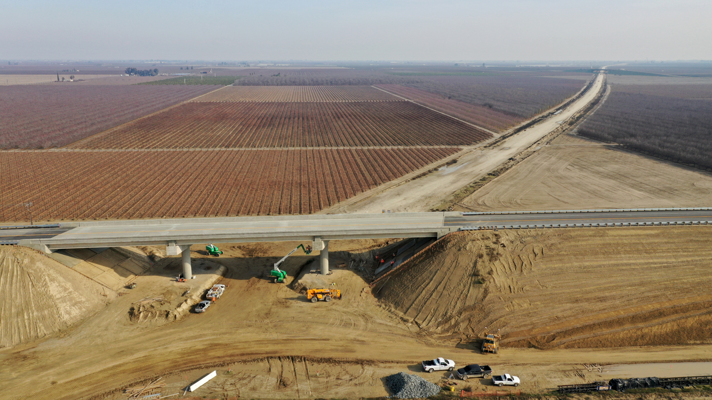 Fowler Avenue Overcrossing (drone video)