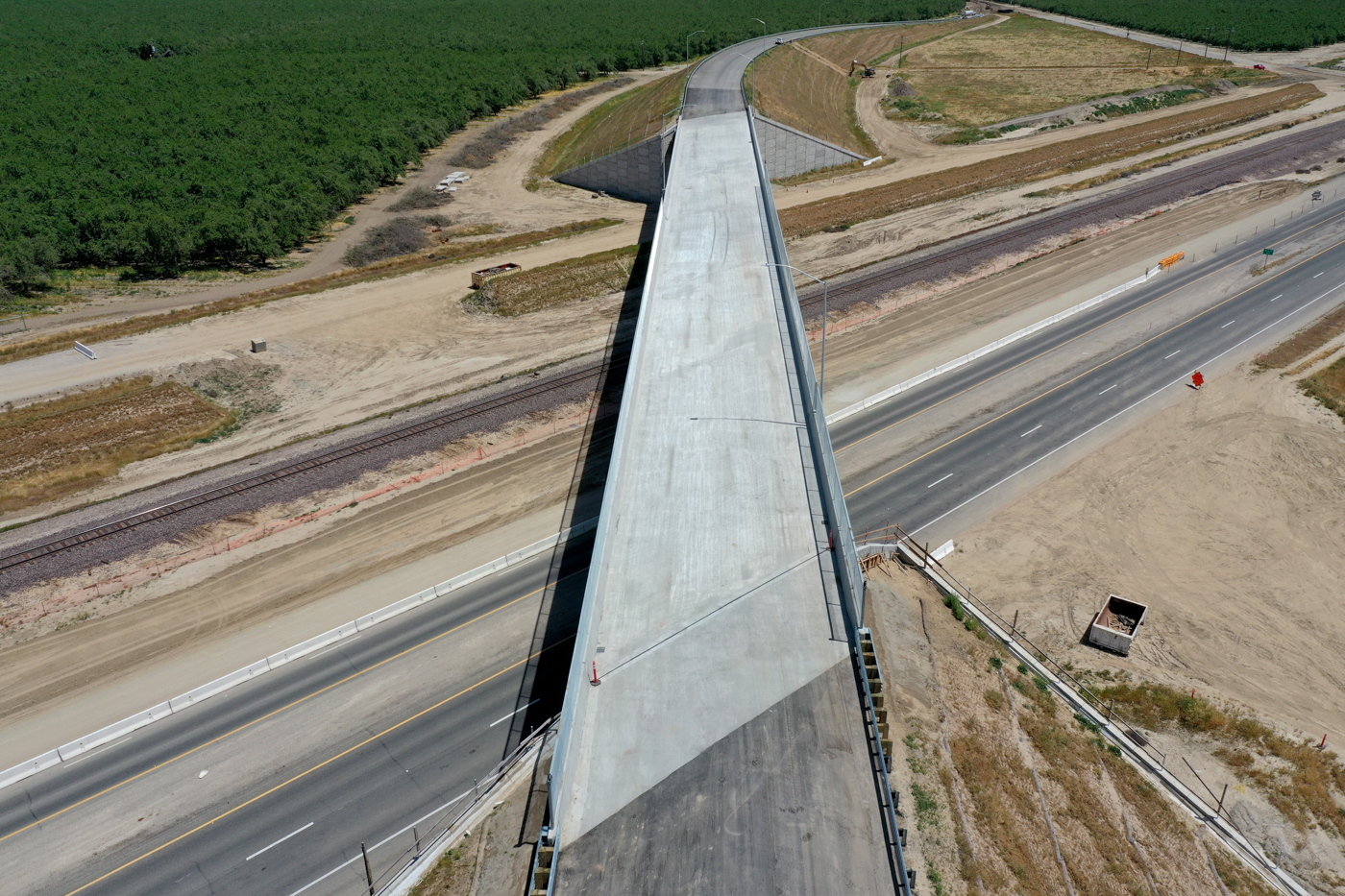 Merced Avenue Grade Separation (drone view)