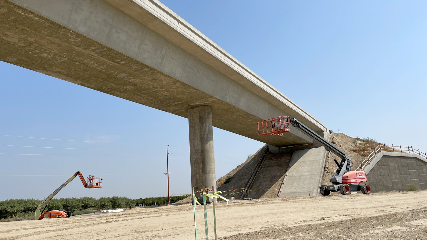 Davis Avenue Overcrossing