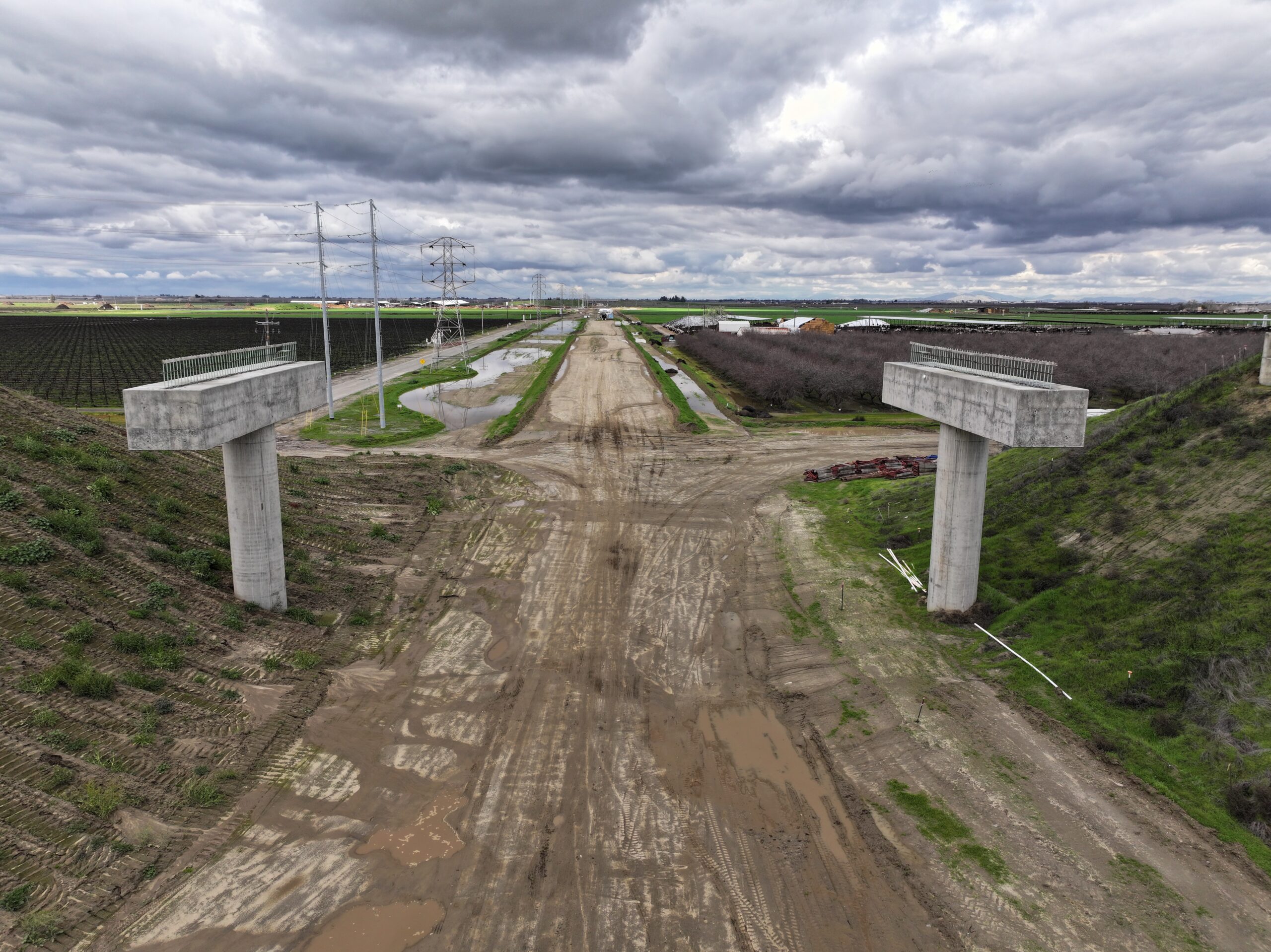 Fargo Avenue Grade Separation (drone view)