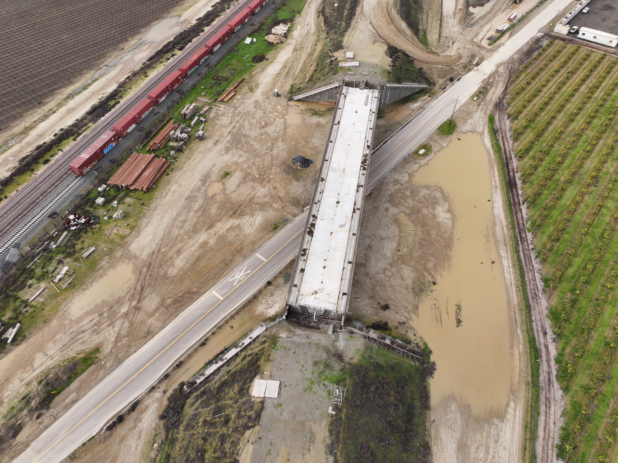 Peach Avenue Viaduct (drone view)