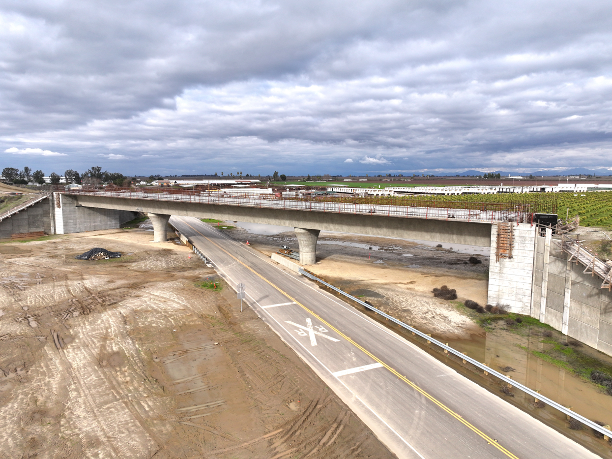 Peach Avenue Viaduct (drone view)